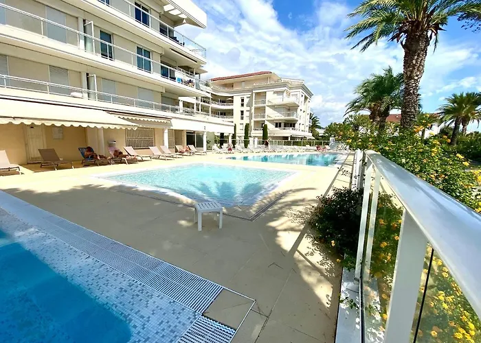 Palme Royale Scls - Wifi, Clim, Parking, Piscine Lägenhet Cannes